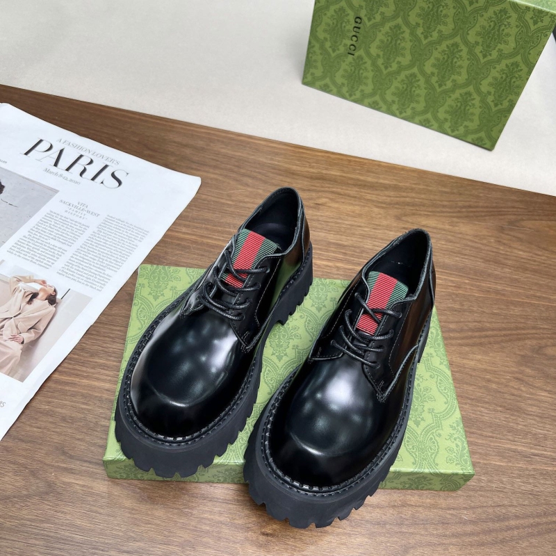G*u*i leather shoes